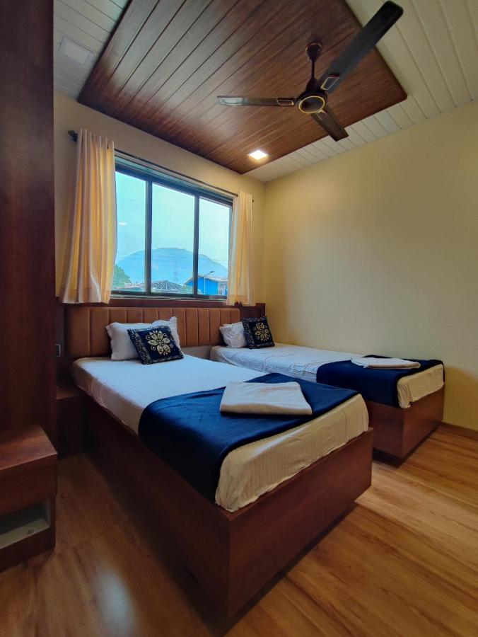Hotel Starlit Navi Mumbai Bagian luar foto